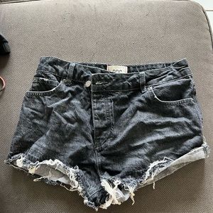 Black denim adjustable shorts